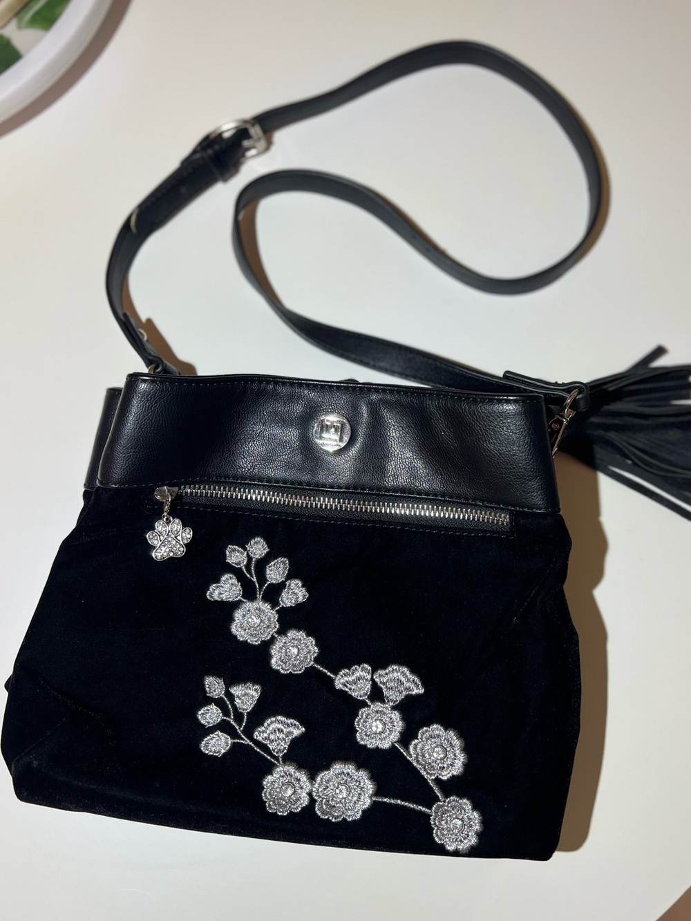 Vintage Y2K Liz Claiborne Black Crossbody Bag with Silver Floral Embroidery